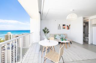 Stylish, Newly Renovated Studio Near Waikiki Beach! - Honolulu - 3