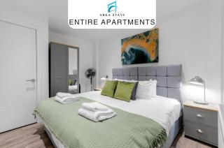 Reading Town Centre 2 Bedroom Apartments with Parking by 360Stays - 0