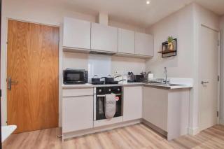 Beautiful 1 Bedroom Flat in Leeds - Sleeps 4 - 8