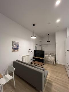 Moratalaz Apartments - Madrid - 8