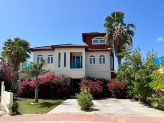 6 bdrm Villa and private Pool Gated Community 1 mile from Palm Beach - Palm-Eagle Beach - 0