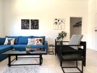 Sunlit 2BR apt on MarMikhael Stairs - Al Mudawwar - 6
