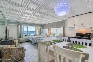 Sandy Bottoms Beachfront Studio On The Sand - Panama City Beach - 8