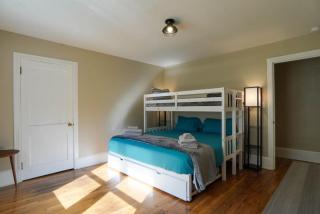 Trail-Ready Retreat near Waterfalls w/ Hot Tub - Brevard - 8