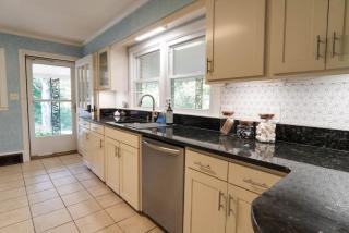 Trail-Ready Retreat near Waterfalls w/ Hot Tub - Brevard - 6