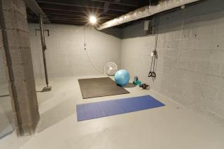 Trail-Ready Retreat near Waterfalls w/ Hot Tub - Brevard - 4
