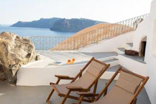 Great cave at Oia, Greece - Oia - 2