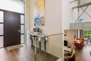 Grand Retreat with spa, sauna & parking - Auckland - 5