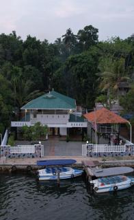 LOVESHORE Homestay - Kollam - 0