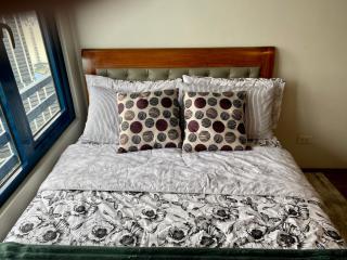Twin Condo Luxury Makati Marvel 300 Mbps internet - Manila - 0
