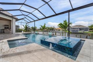 Luxury and Opulence - Gulf Access, Heated Pool & Spa, Custom Outdoor Kitchen - Villa Sunseeker - Cape Coral - 8