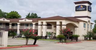 HomeBridge Inn and Suites - 0