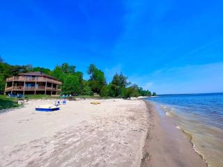 Lake Michigan Cabin w/Hot Tub & Stunning Views - Manistique - 2