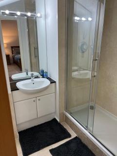 Ensuite Room w/ private entrance near Excel O2 Arena - Londra - 4
