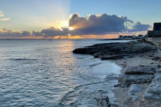 L'abri du canot face à la mer - 5