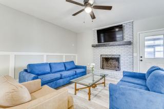 Pensacola Home with Screened Porch 10 Mi to Beach! - 0