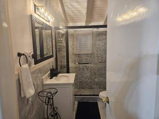 Cherr-ific Getaway Villa - Falmouth - 2