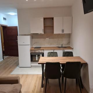 Apartman 5 FREE PARKING - 9