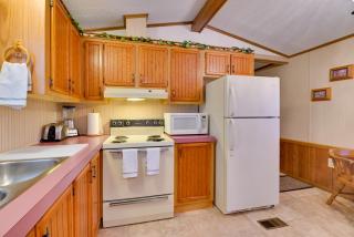 Cozy Lakemont Getaway, 11 Mi to Watkins Glen! - - 2