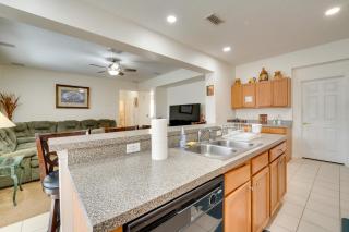 22 Mi to Disney Kissimmee Home with Pool and Hot Tub - Kissimmee - 3