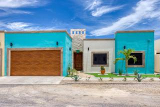 Walkable, Convenient in Downtown Los Barriles - 0