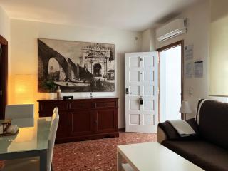 Apartment Wall Center - Aloha Sevilla - Seville - 9