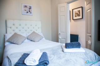 Liverpool City Grandeur by Sheryl - Close to City Center, Anfield Stadium and Airport with free business super fast fibre broadband - Liverpool - 2
