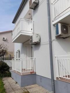 Apartments with a parking space Njivice, Krk - 21773 - Njivice - 9