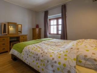 Holiday Home in Birbir near Beach & Pool - Bribir - 1