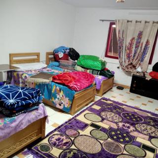 بيت الطالبات - 1