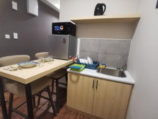 K AVENUE B17 studio - 1