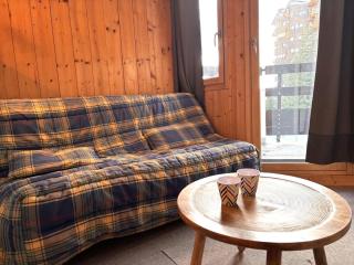 Appartement aux pieds des pistes, 2 balcons, internet gratuit - idéal famille 4 pers. - FR-1-634-98 - 8
