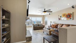 Fountain HiIls 4 Bdrm wBreathtaking Views Pool - 1