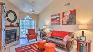 Relaxing 2 Bdrm Condo in Prime Scottsdale Location - Scottsdale - 0