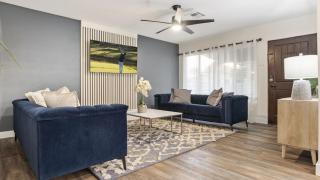 Just Listed Modern Classy 4 Bdrm Heart of OldTown - 3