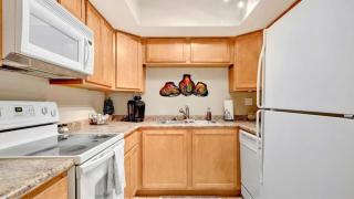 Poolside 2 Bdrm Condo Prime Scottsdale Location - Scottsdale - 5
