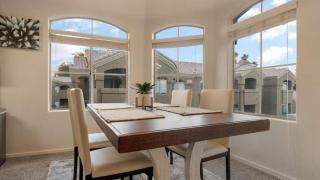 Beautiful 3 Bdrm Scottsdale Condo wGarage - Scottsdale - 3