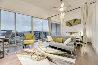 Cozy loft style 2BR I Gym I Parking I Workspace - Dallas - 0