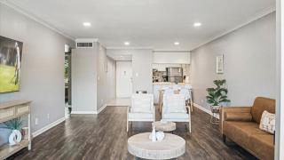Beautiful 2-Bdrm 2-Bath in Old Town Scottsdale - 3