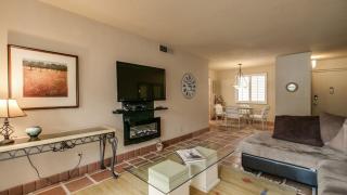 Charming 1-Bdrm Condo steps to Old Town Scottsdale - Scottsdale - 3