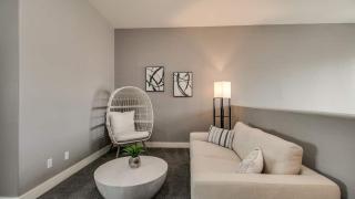 3 Bdrm Townhouse WGarage in Gated Complex - Phoenix - 9