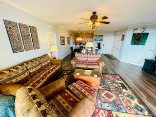 Bucket List Views Sugar Mountain Private Condo - 2bed, 2bath, Sleeps 6, Panoramic Views of Mountains from Large Deck, Short Drive to Shopping, Restaurants, Cafes & Banner Elk Town - Sugar Mountain - 4