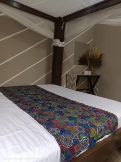 LOFTY DIANI STUDIO'S - 5
