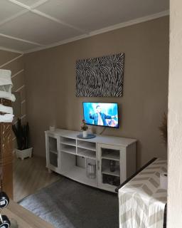 LOFTY DIANI STUDIO'S - 1