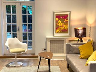 Beautiful 2 bed/ 2 bath Notting Hill Garden Flat - 1