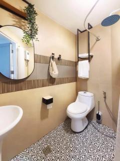 BGC - Two Bedroom Condo with Game Room high speed WiFi - Manila - 3