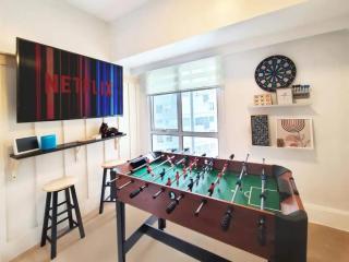 BGC - Two Bedroom Condo with Game Room high speed WiFi - Manila - 6