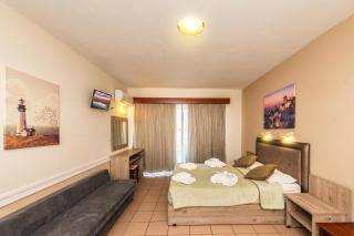 Jo An Beach Hotel - Adelianos Kampos - 8