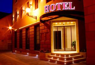 Hotel Capitulum - Győr - 9