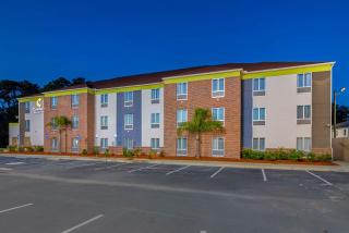 Comfort Inn & Suites - Brunswick - 8